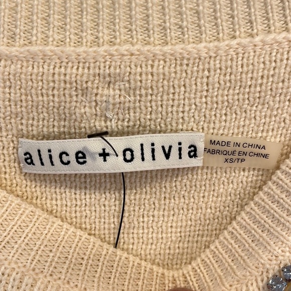 Alice + Olivia cream white “Bay” pearl/rhinestone cropped shortsleeve sweater XS - Picture 6 of 7